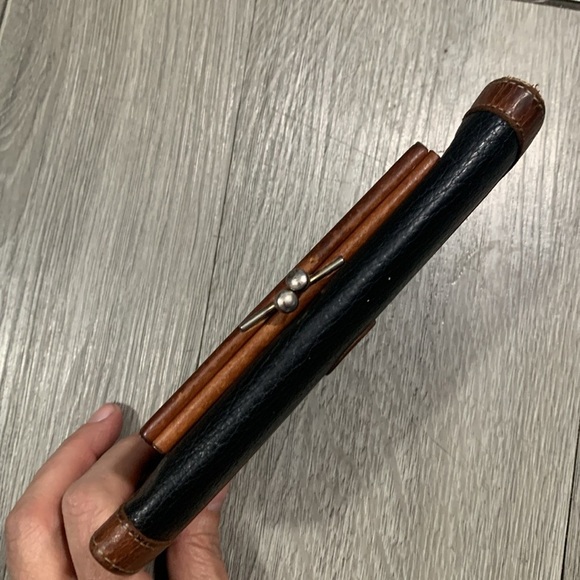 Dooney & Bourke Vintage Black Pebbled Leather w/Brown Leather Trim Coin Purse - Picture 3 of 14